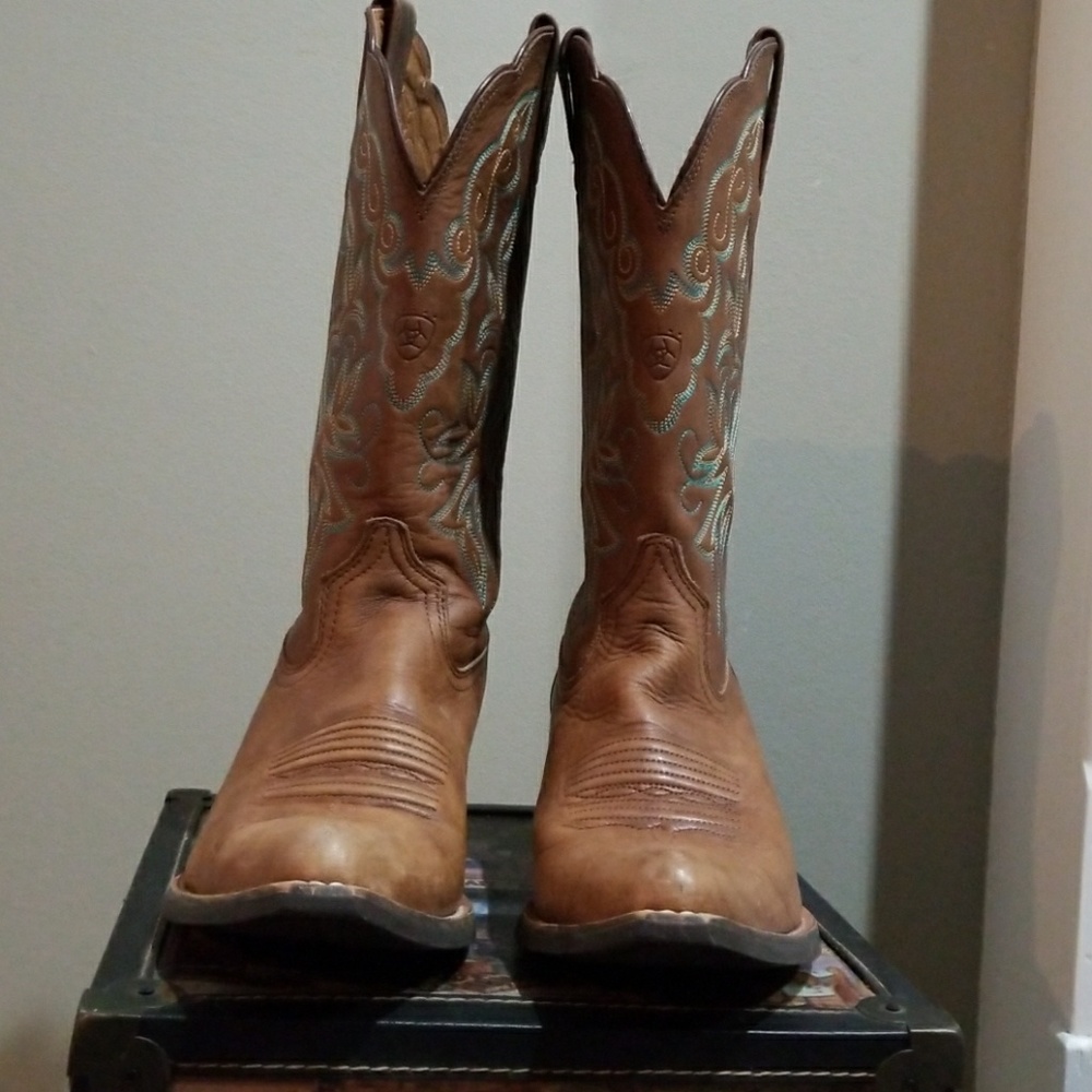 Ariat Cowgirl Boots